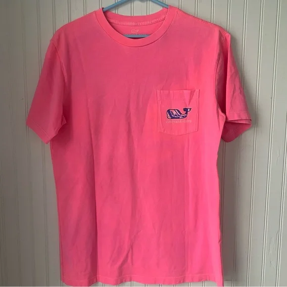 Vineyard Vines Pink Whale Graphic T-Shirt - Picture 2 of 4